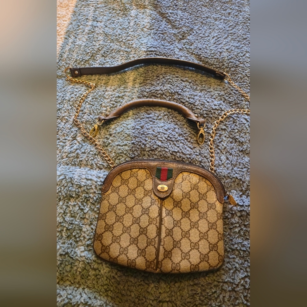 Vintage Gucci Brown and Gold Crossbody Bag. Good Condition!